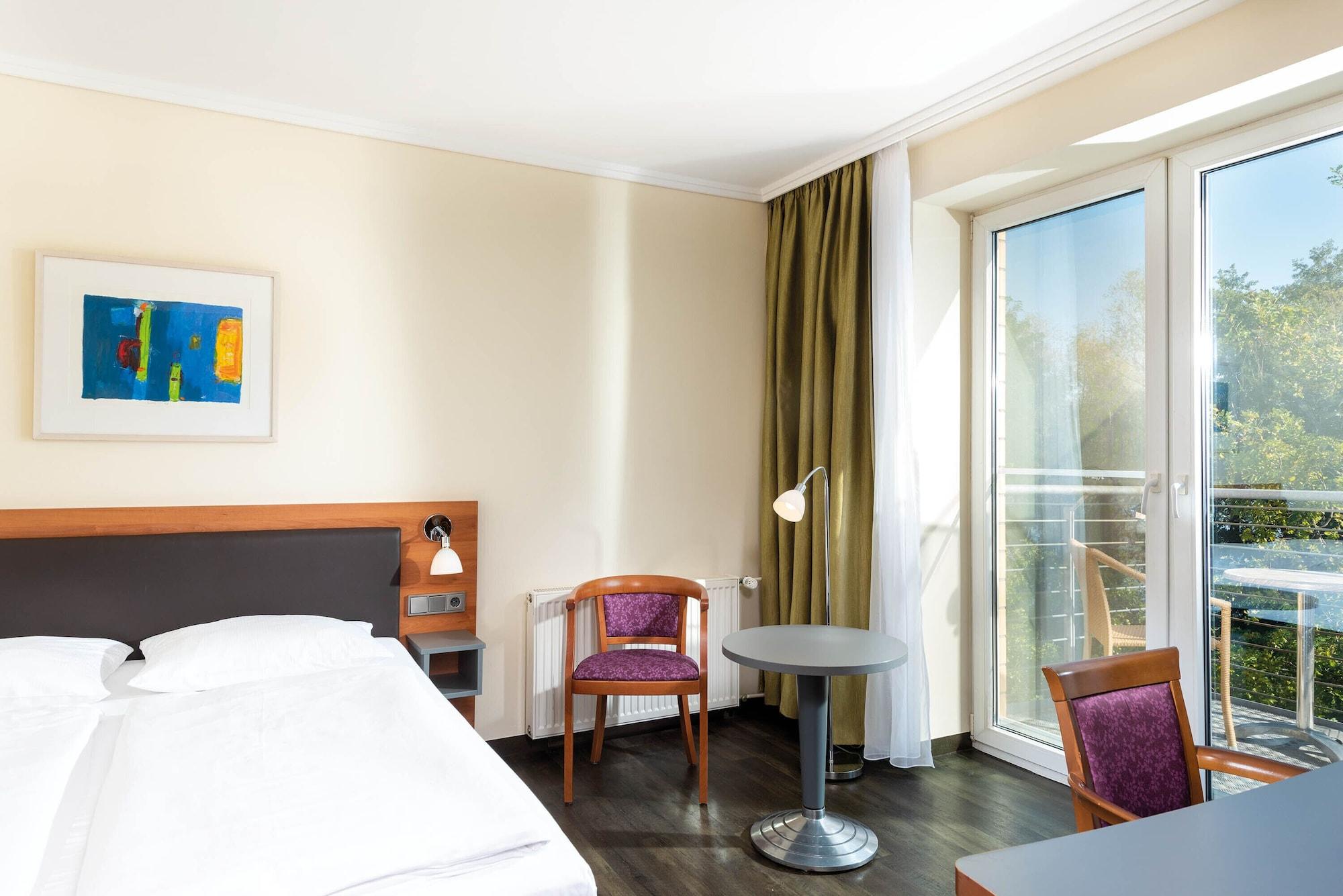 Seminaris Seehotel Potsdam Eksteriør bilde